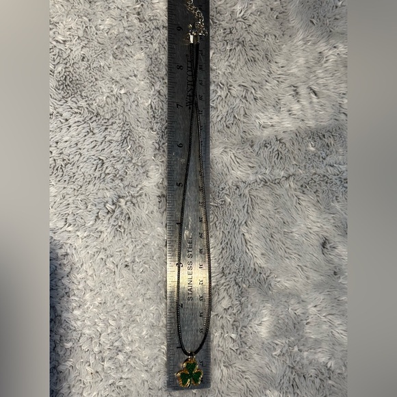 St. Patrick's Day Bracelet and Necklace with Shamrocks and Hat Charms Set. - Picture 6 of 7